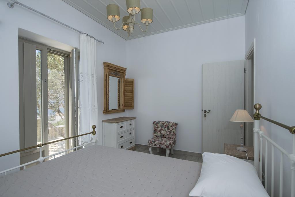 הוילה פארוס Olive Tree House In Parikia מראה חיצוני תמונה