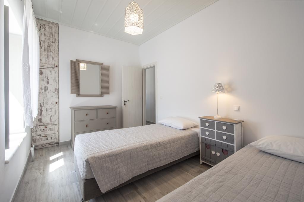 הוילה פארוס Olive Tree House In Parikia מראה חיצוני תמונה